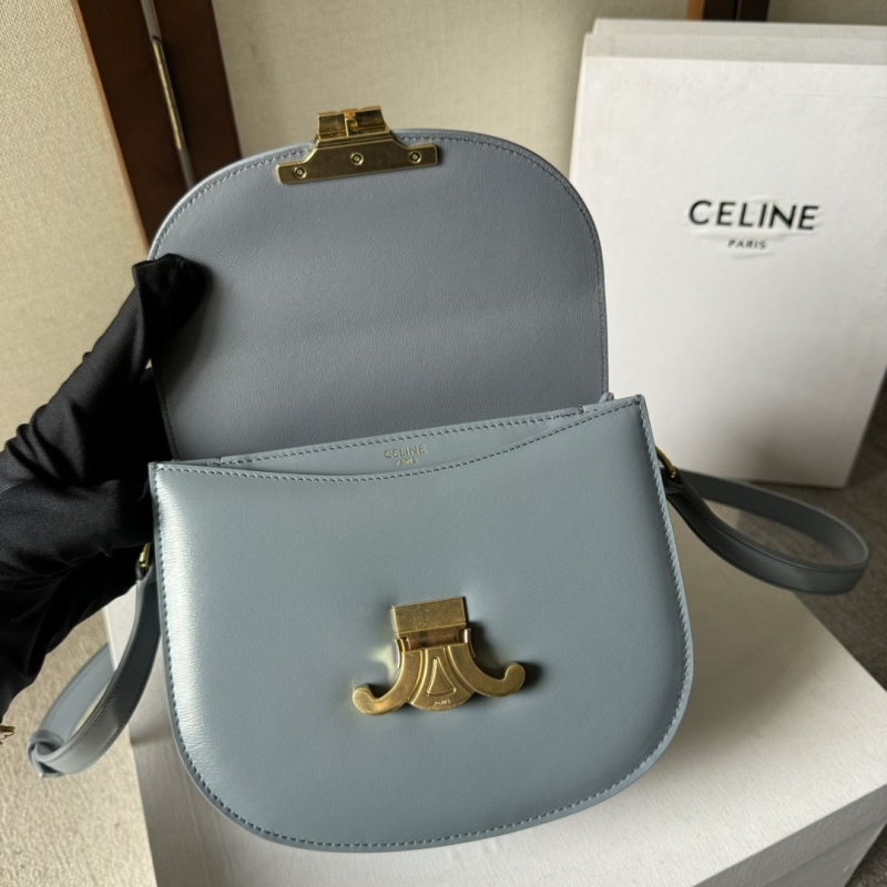 Ce1i*e triomphe bags